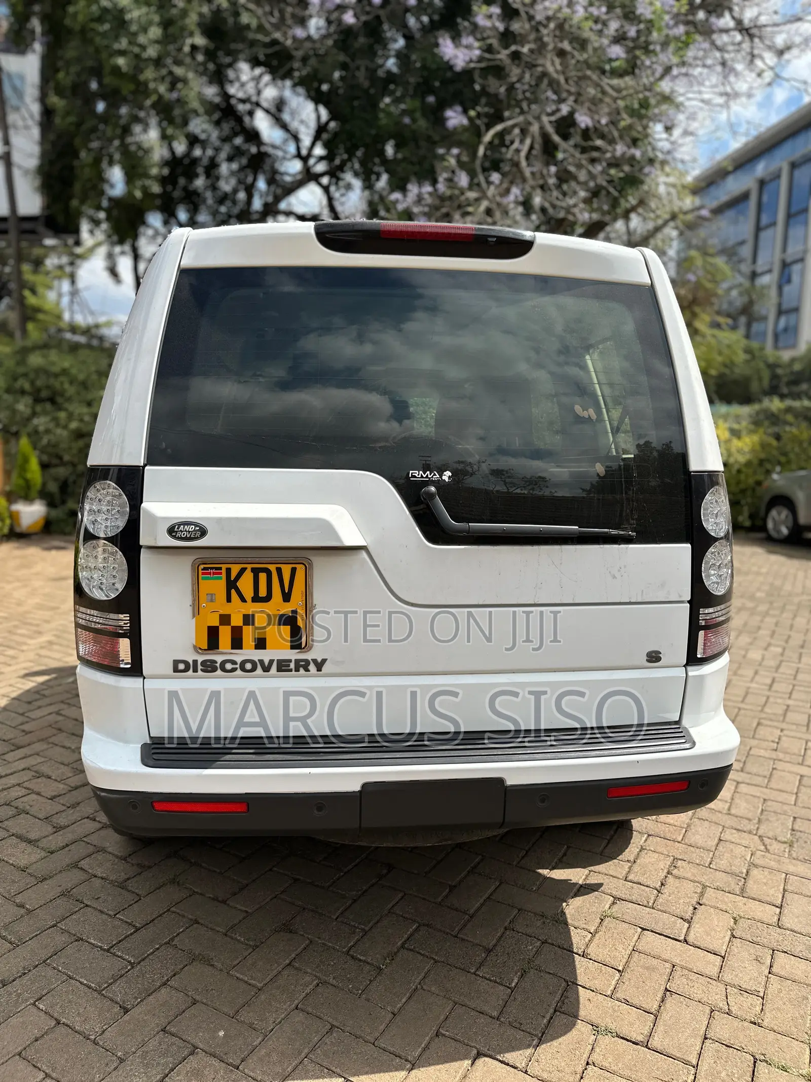 Land Rover Discovery 2015 White