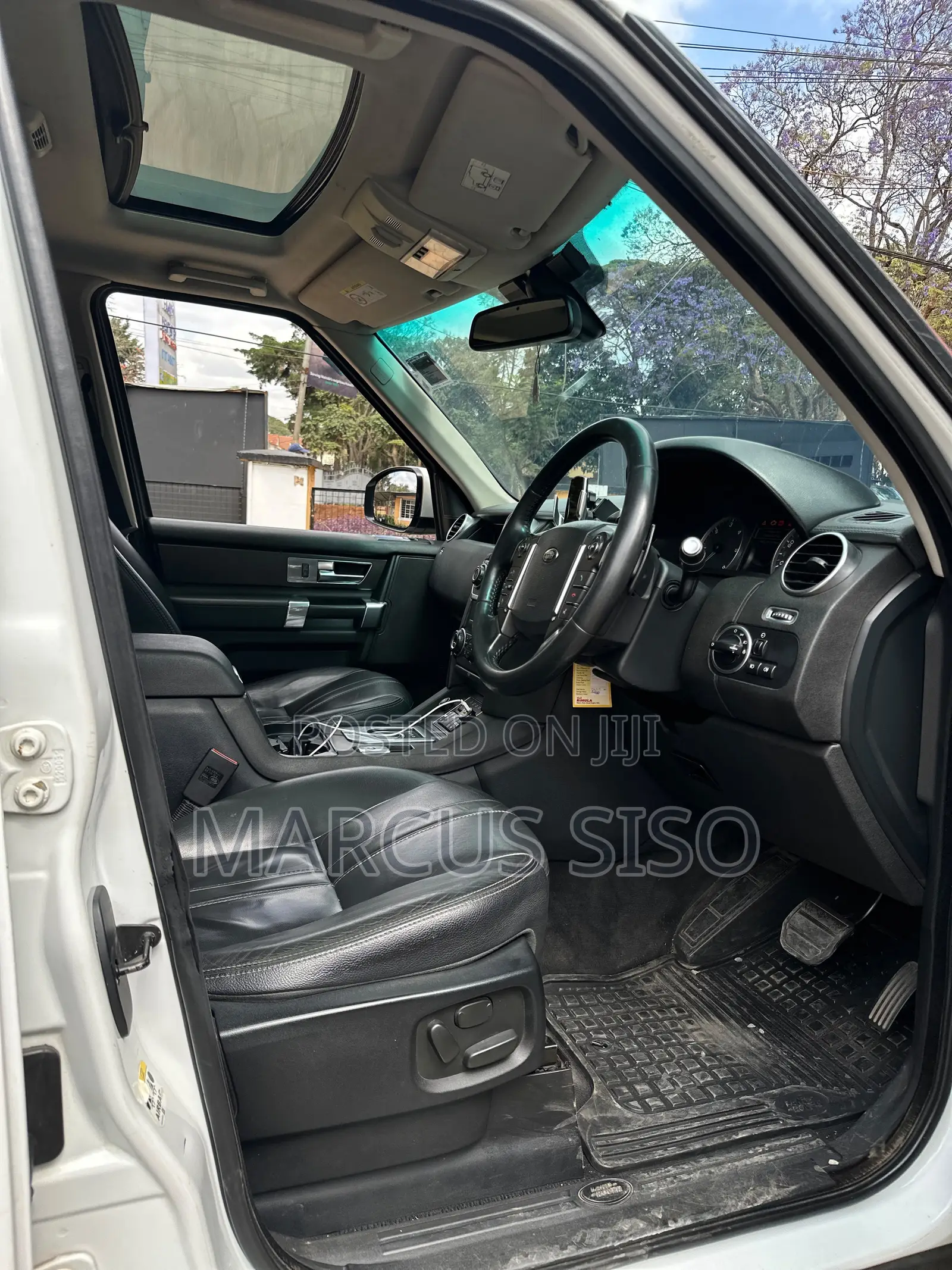 Land Rover Discovery 2015 White