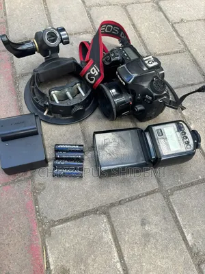 Canon 80D Camera