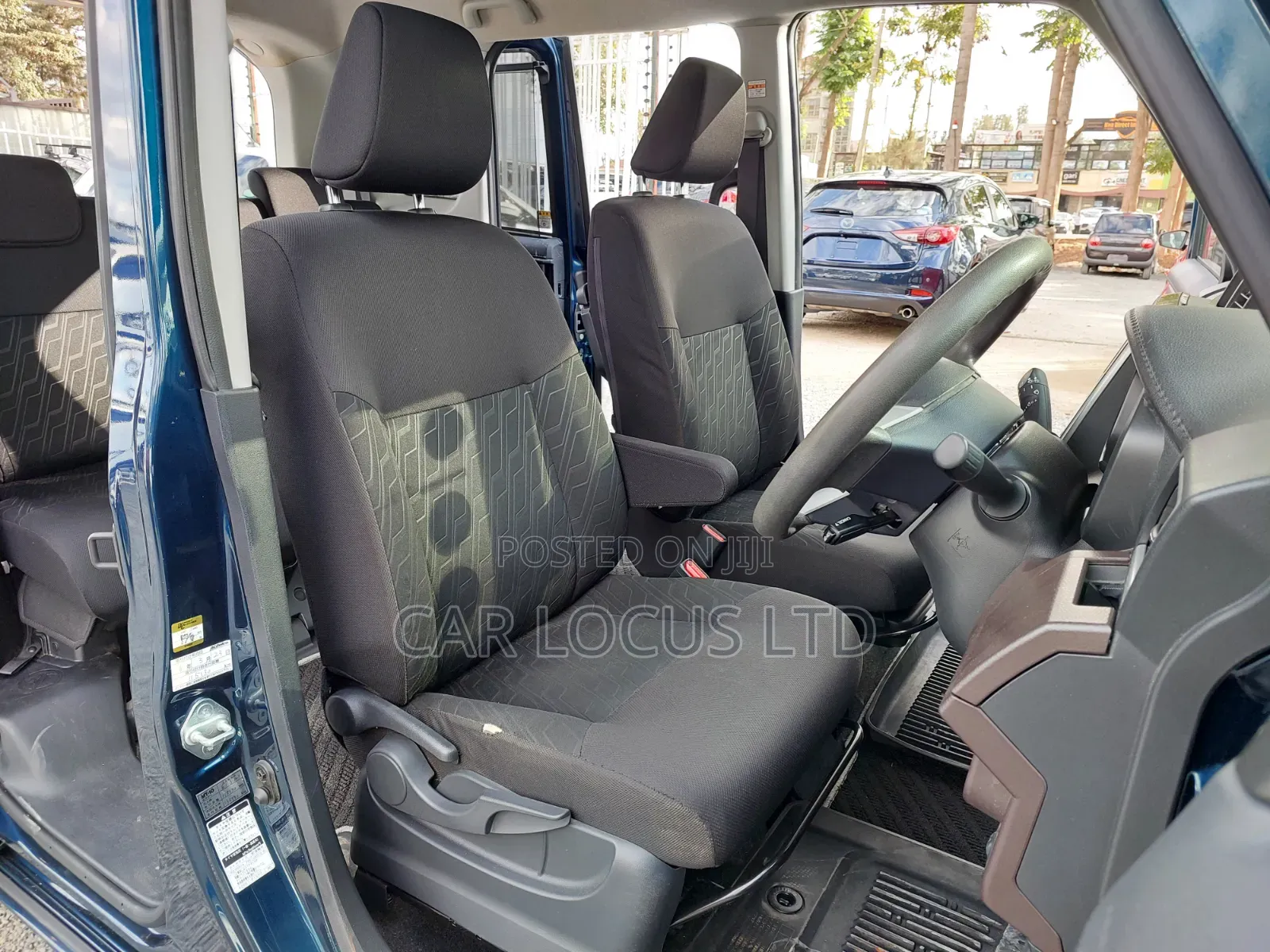 Toyota Roomy 1.0 FWD 2019 Blue