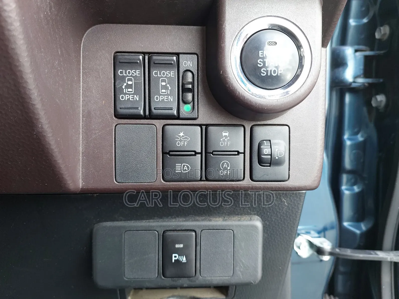 Toyota Roomy 1.0 FWD 2019 Blue