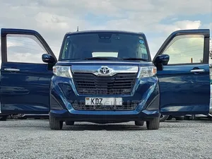 Toyota Roomy 1.0 FWD 2019 Blue