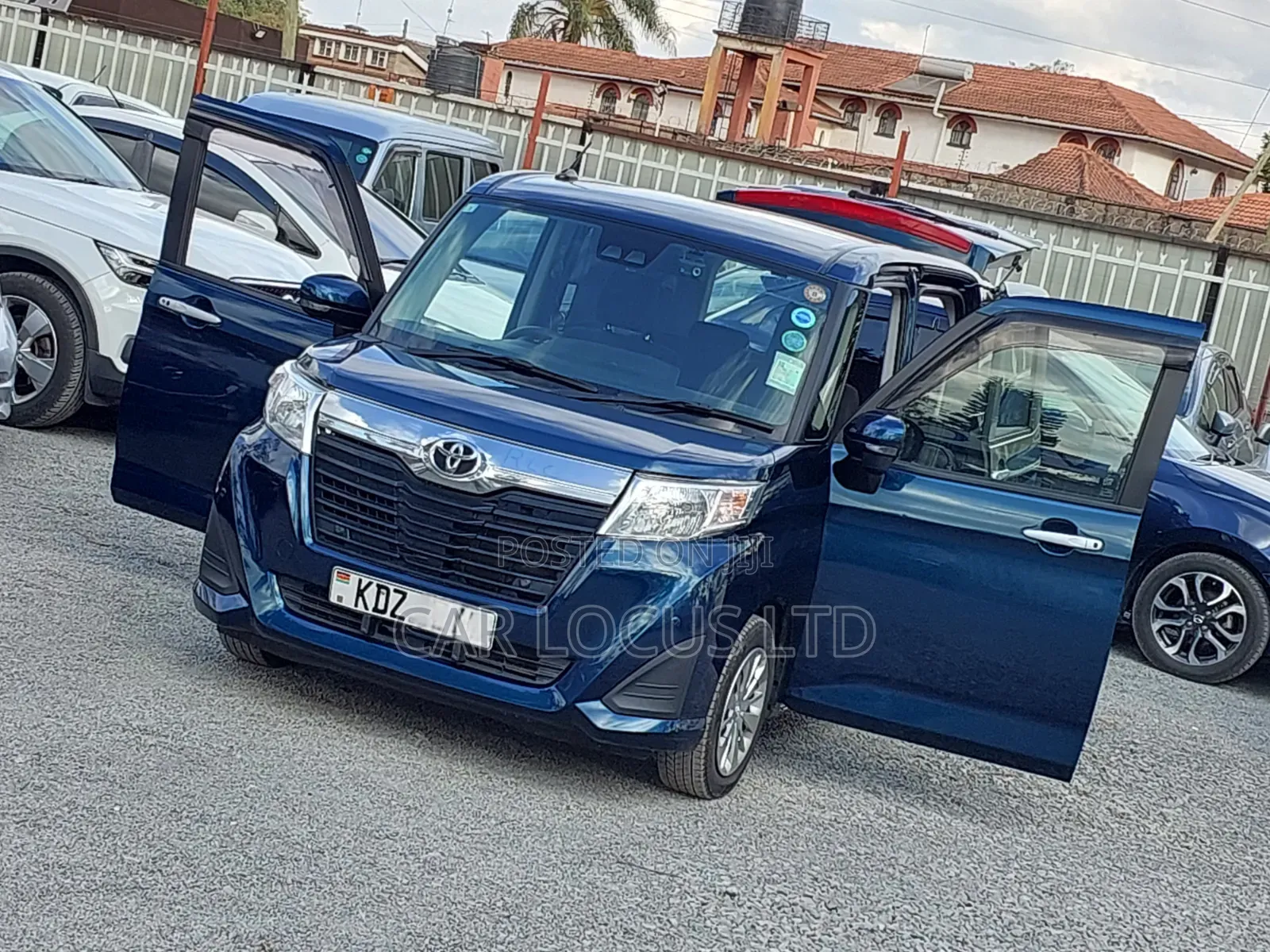 Toyota Roomy 1.0 FWD 2019 Blue