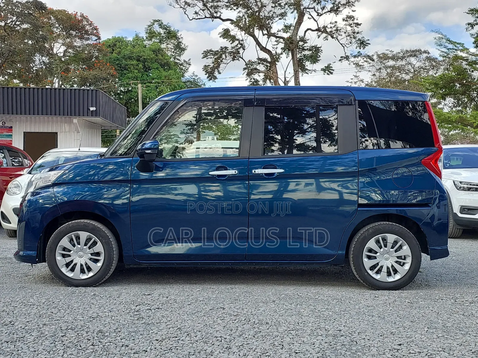 Toyota Roomy 1.0 FWD 2019 Blue