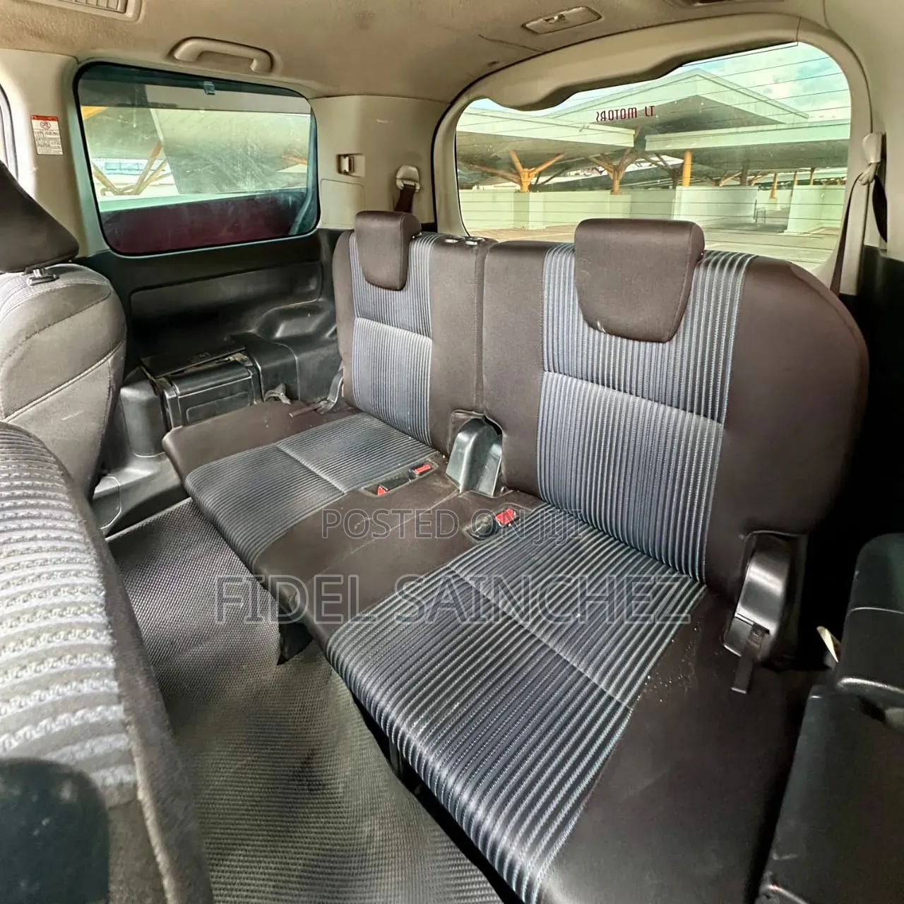 Toyota Noah 2.0 FWD (7 Seater) 2014 Black
