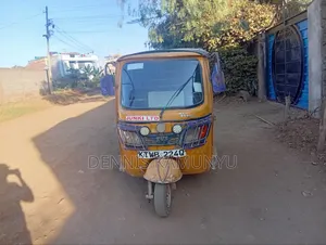 TVS XL 100 2017 Yellow