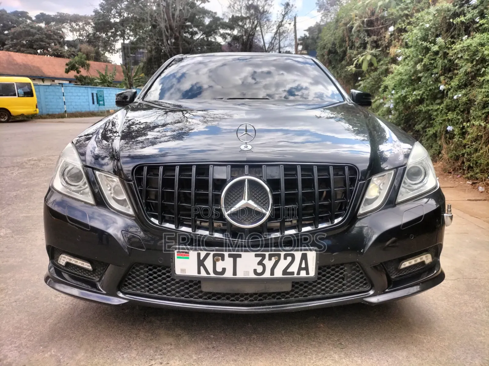 Mercedes-Benz E250 2011 Black