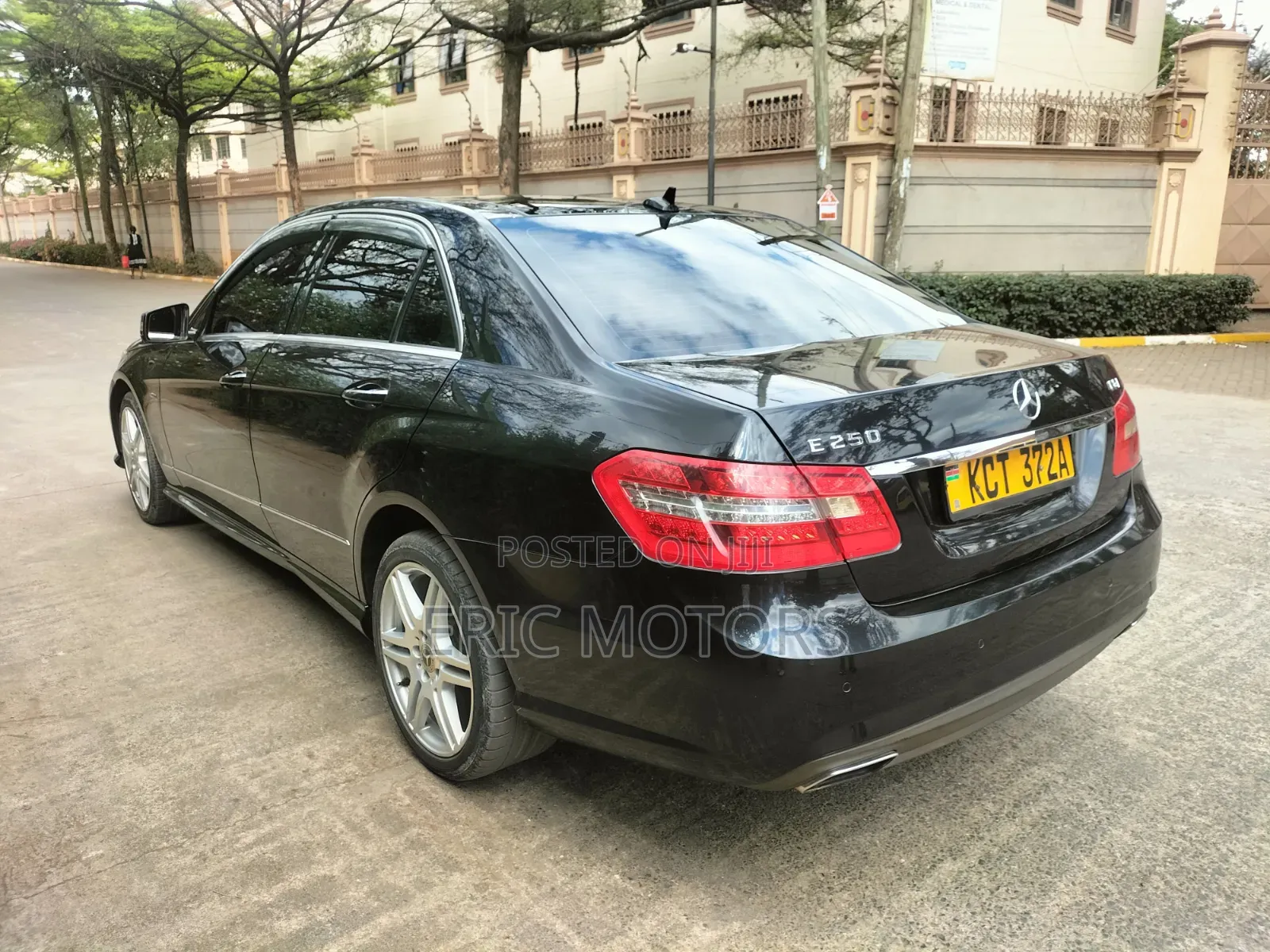 Mercedes-Benz E250 2011 Black