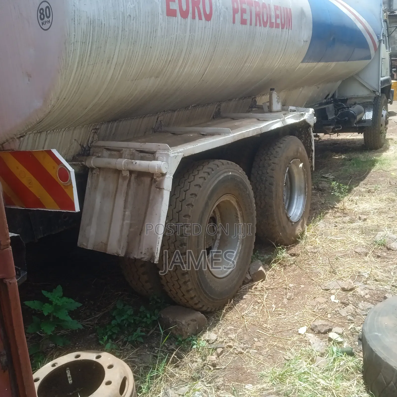 Mitsubishi Fuso Tanker
