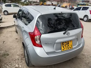 Nissan Note 2013 Silver