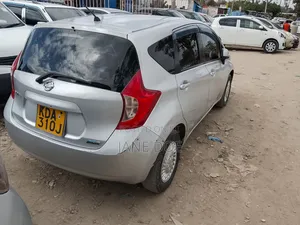 Nissan Note 2013 Silver