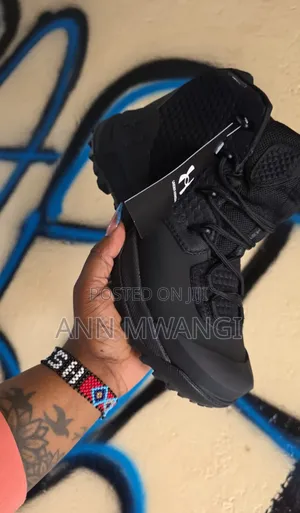 Under Armour Shoe
