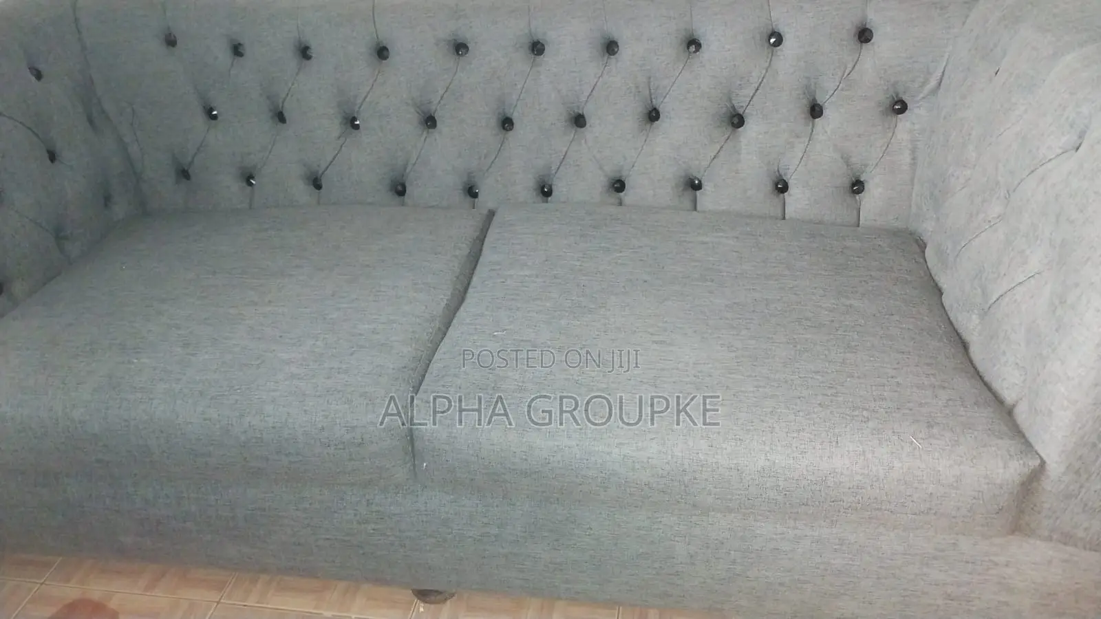 5 Seater Sofas in Good Condition
