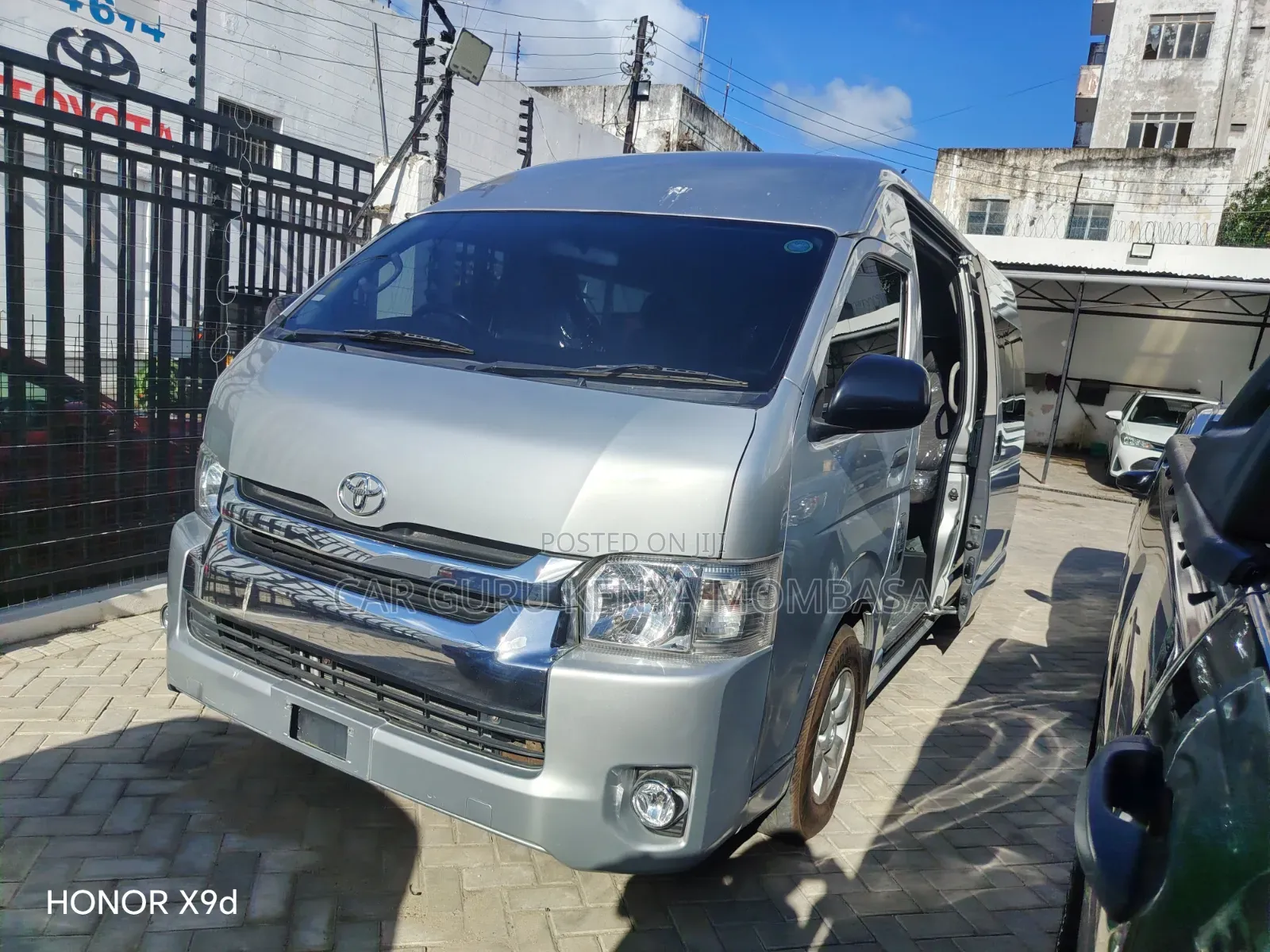 Toyota HiAce 2019 Silver