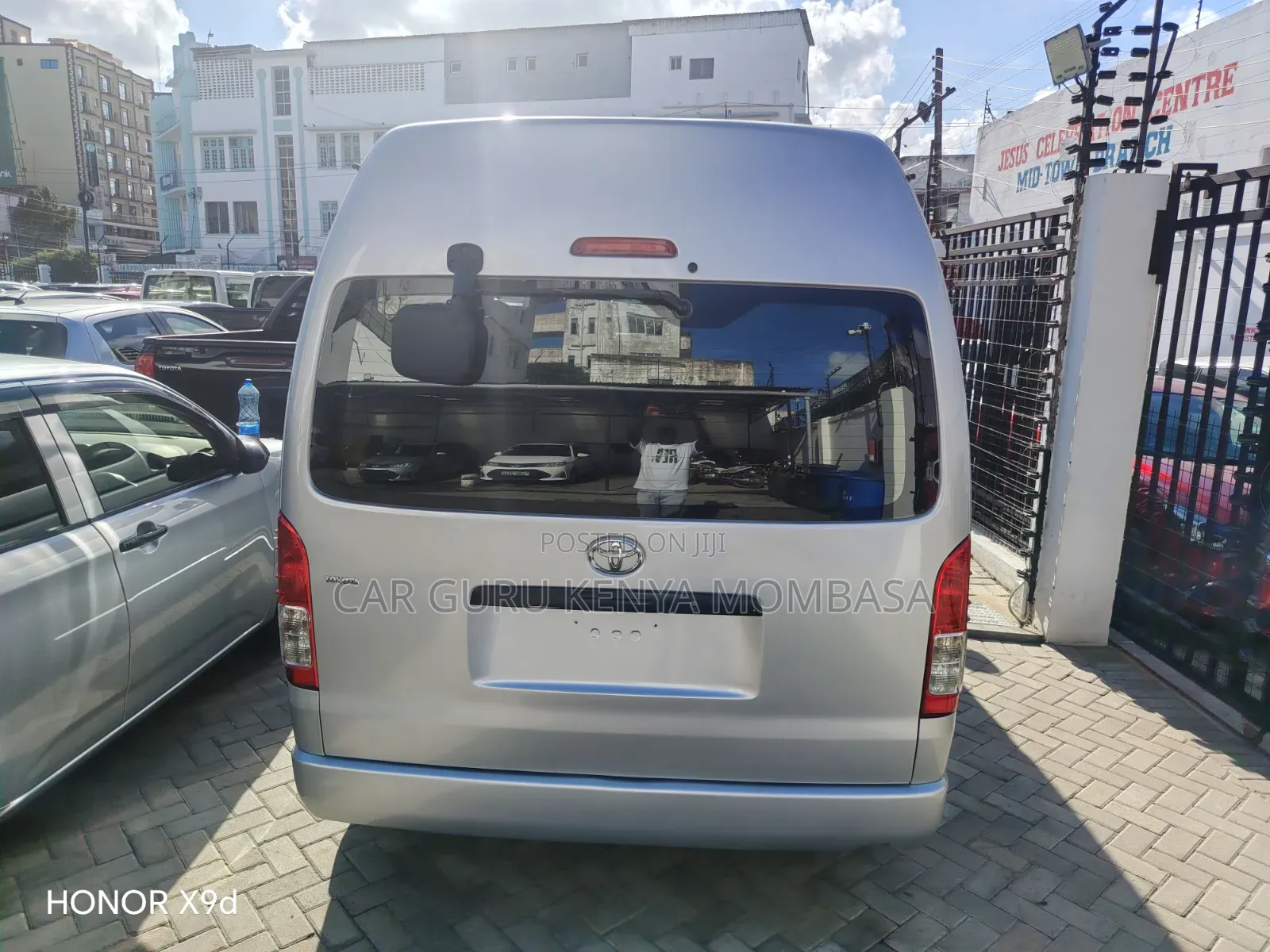 Toyota HiAce 2019 Silver