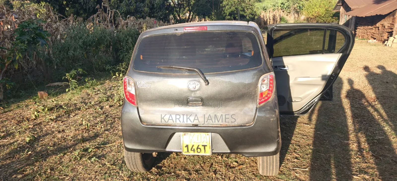 Toyota Pixis 2013 Black