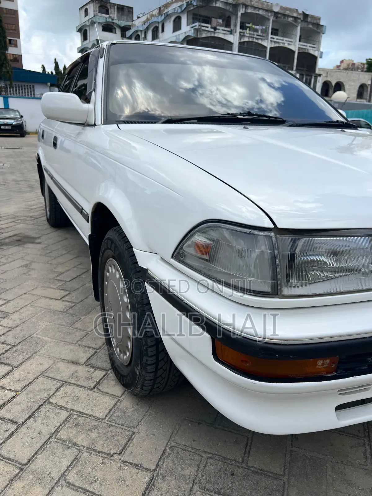Toyota Corolla 1.3 Hatchback 1988 White