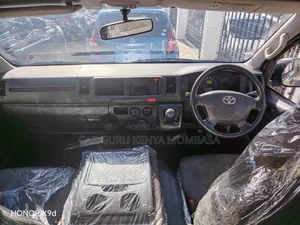Toyota Hilux Revo Single Cab Deisel 2.8 RWD 2019 Black