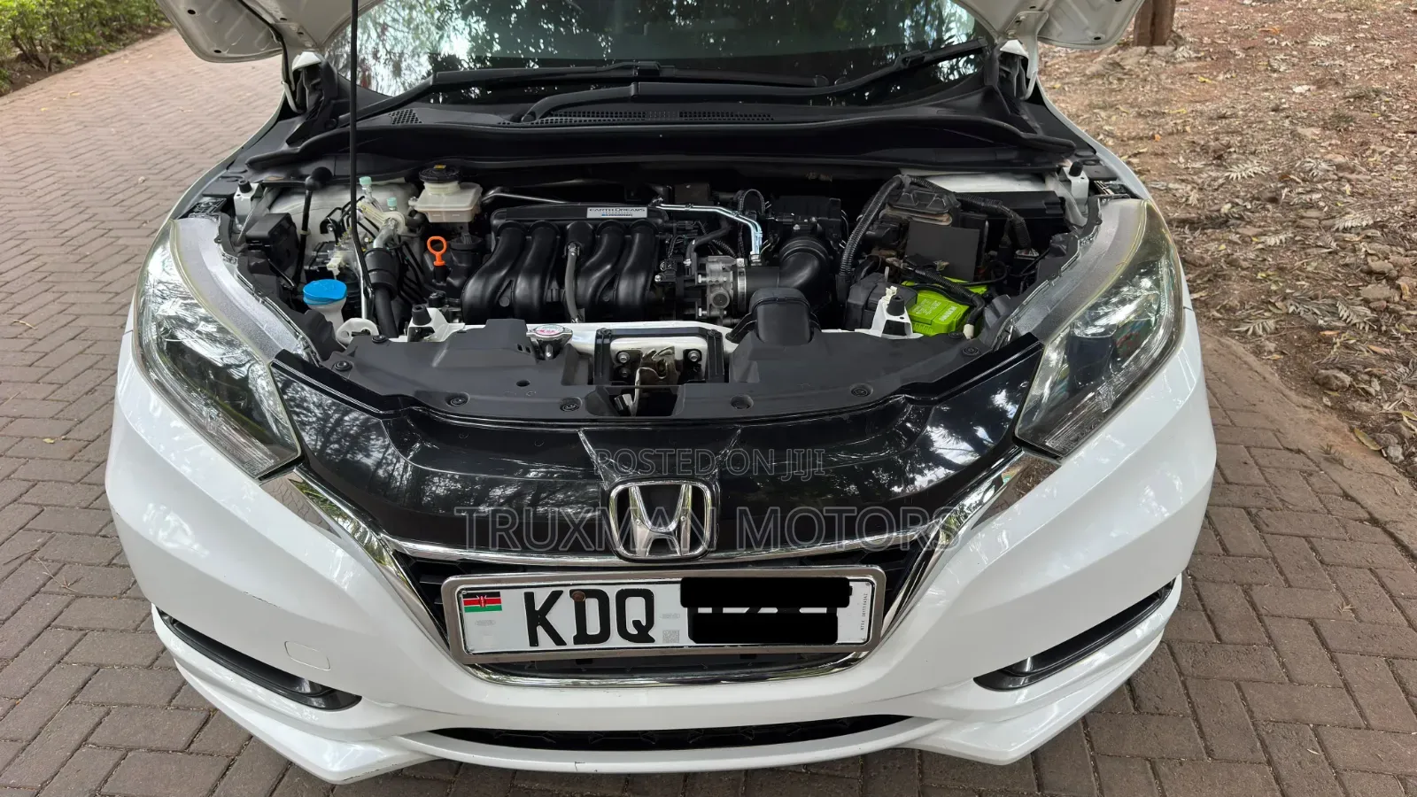 Honda Vezel 2017 White