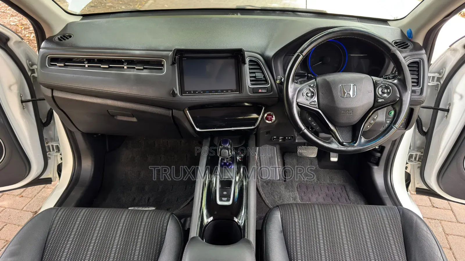 Honda Vezel 2017 White