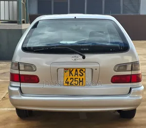 Toyota Corolla 2000 Silver