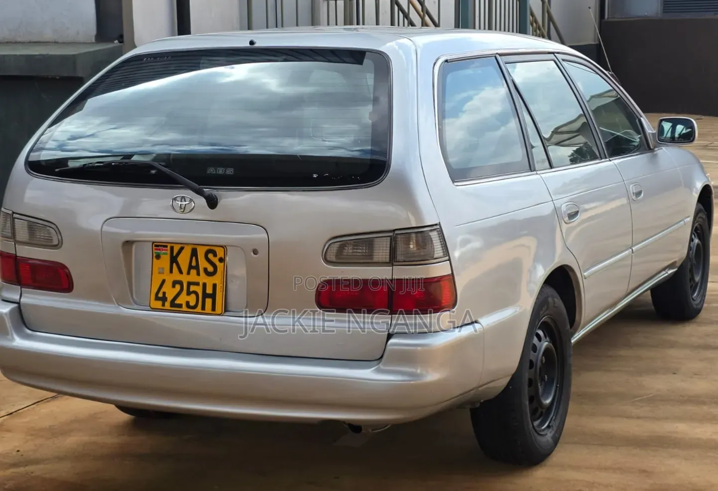 Toyota Corolla 2000 Silver
