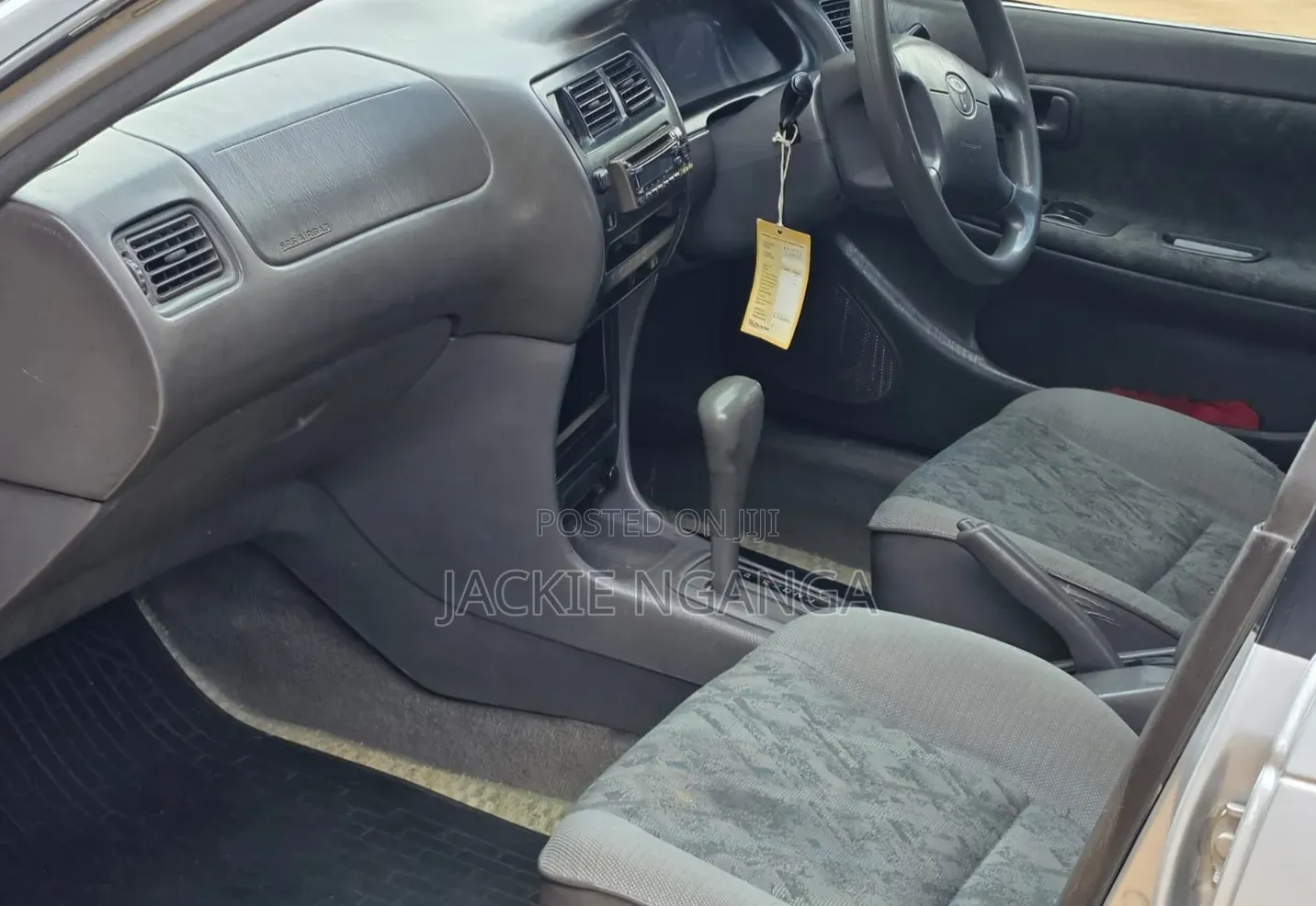 Toyota Corolla 2000 Silver