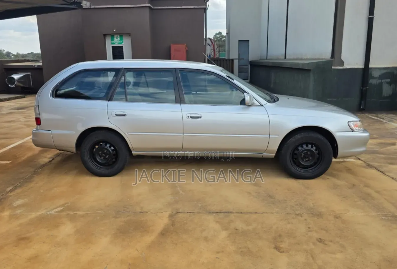 Toyota Corolla 2000 Silver