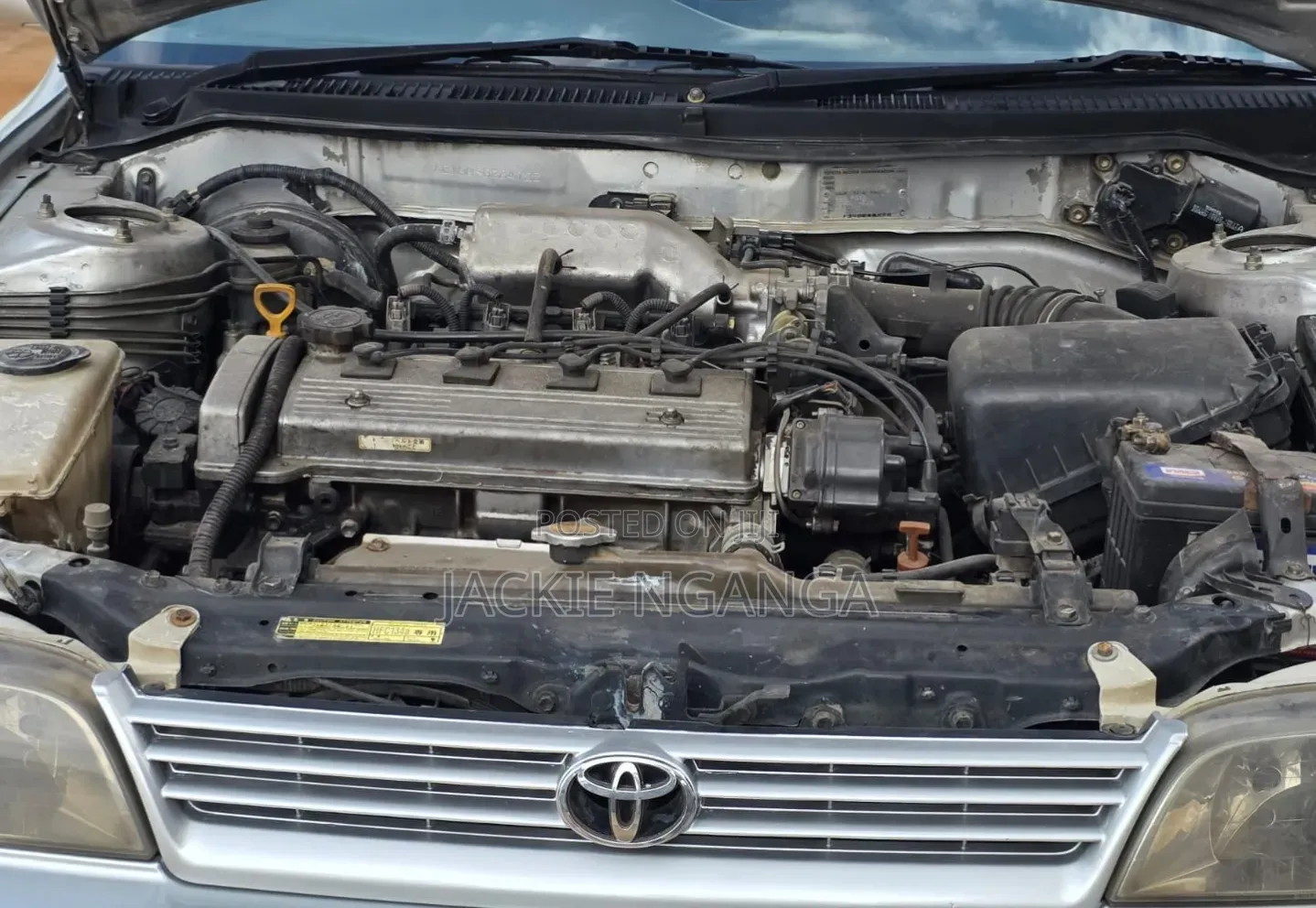 Toyota Corolla 2000 Silver