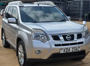 Nissan X-Trail 2013 Silver