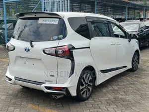 Toyota Sienta 2020 White