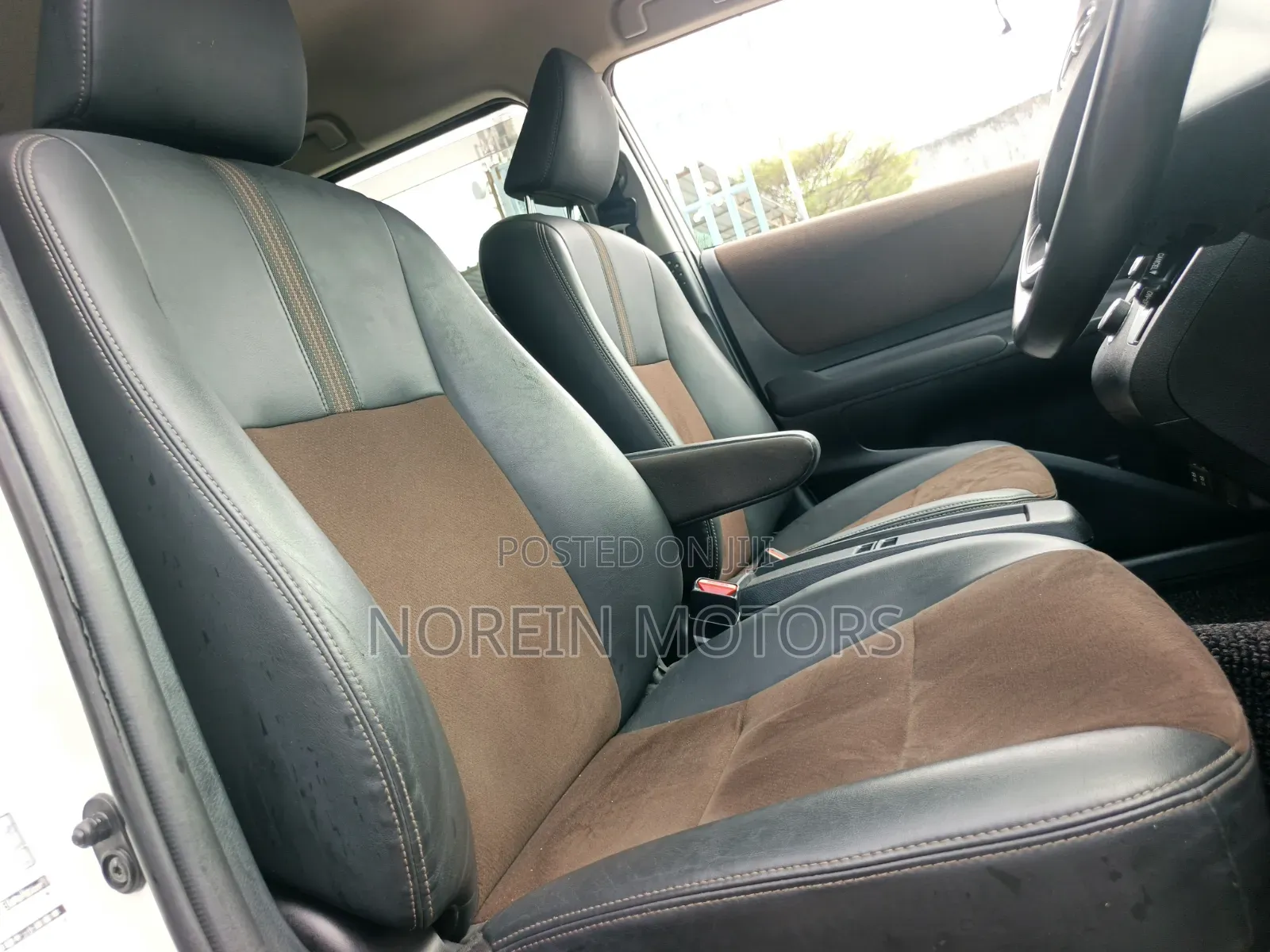 Toyota Sienta 2020 White
