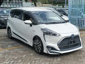 Toyota Sienta 2020 White