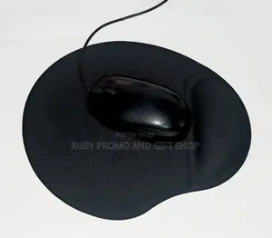 Silicone Mouse Pad With Wrist Rest Support