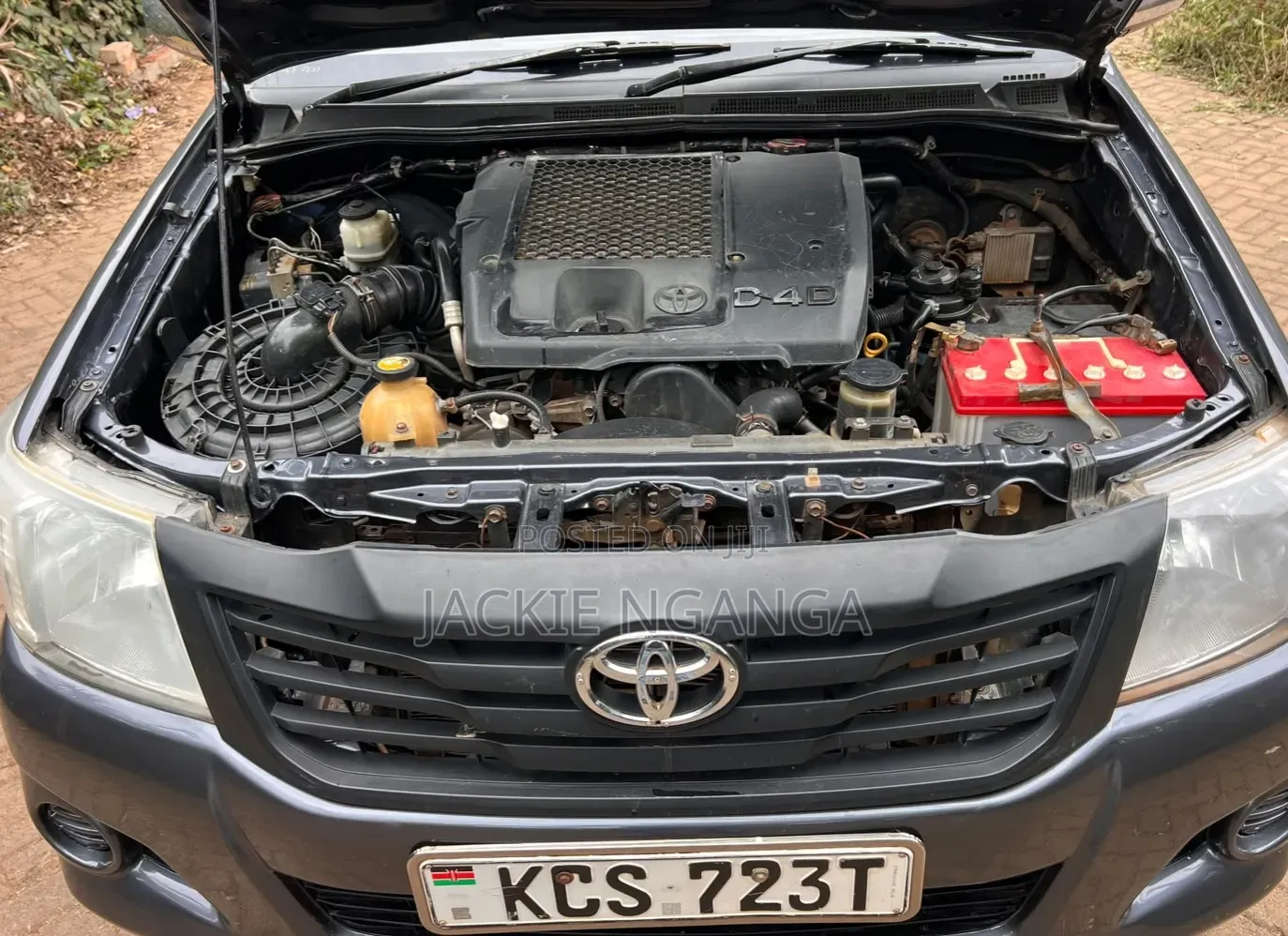 Toyota Hilux 2012 Gray