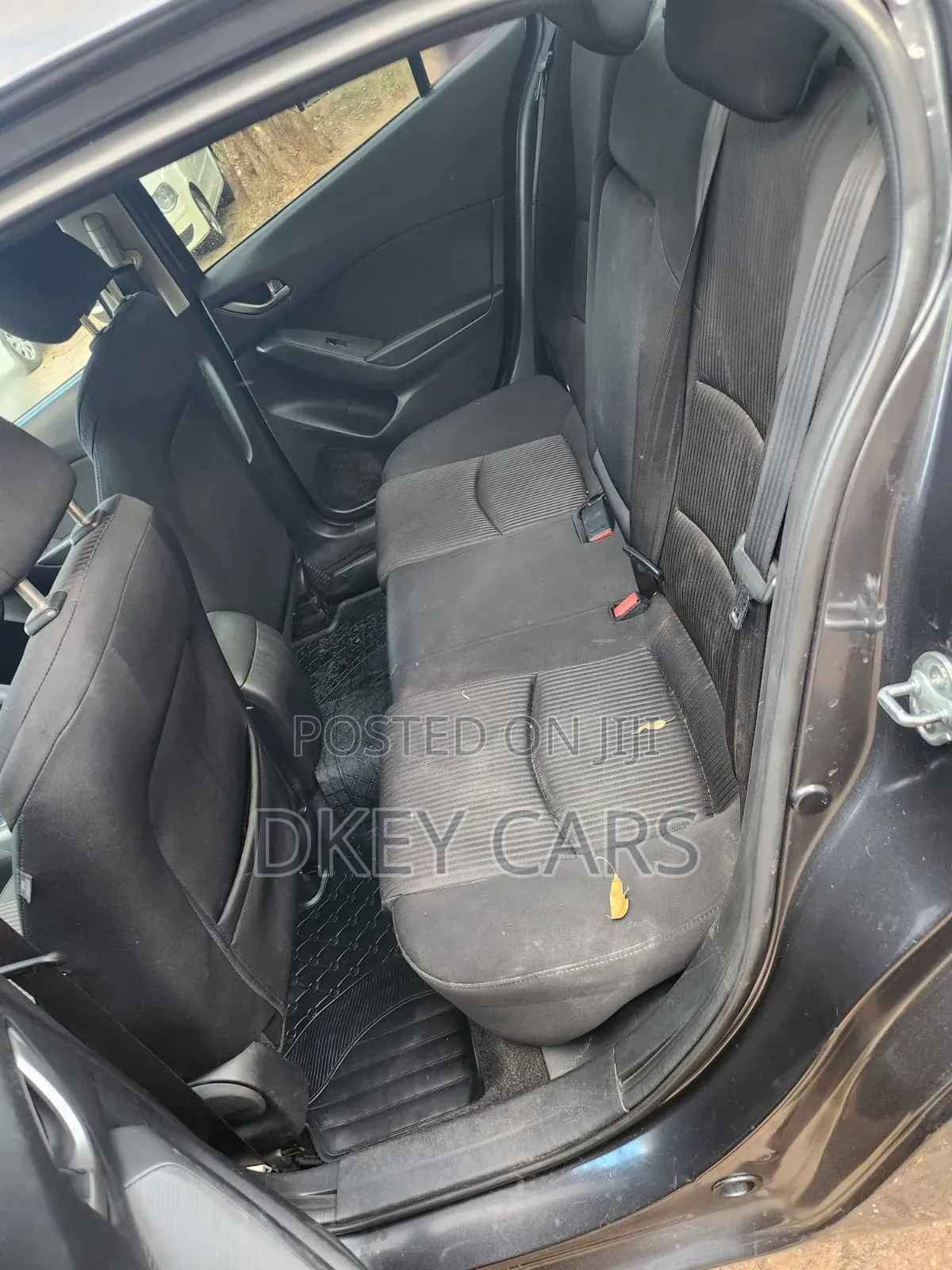 Mazda Axela SV Premium 2014 Gray