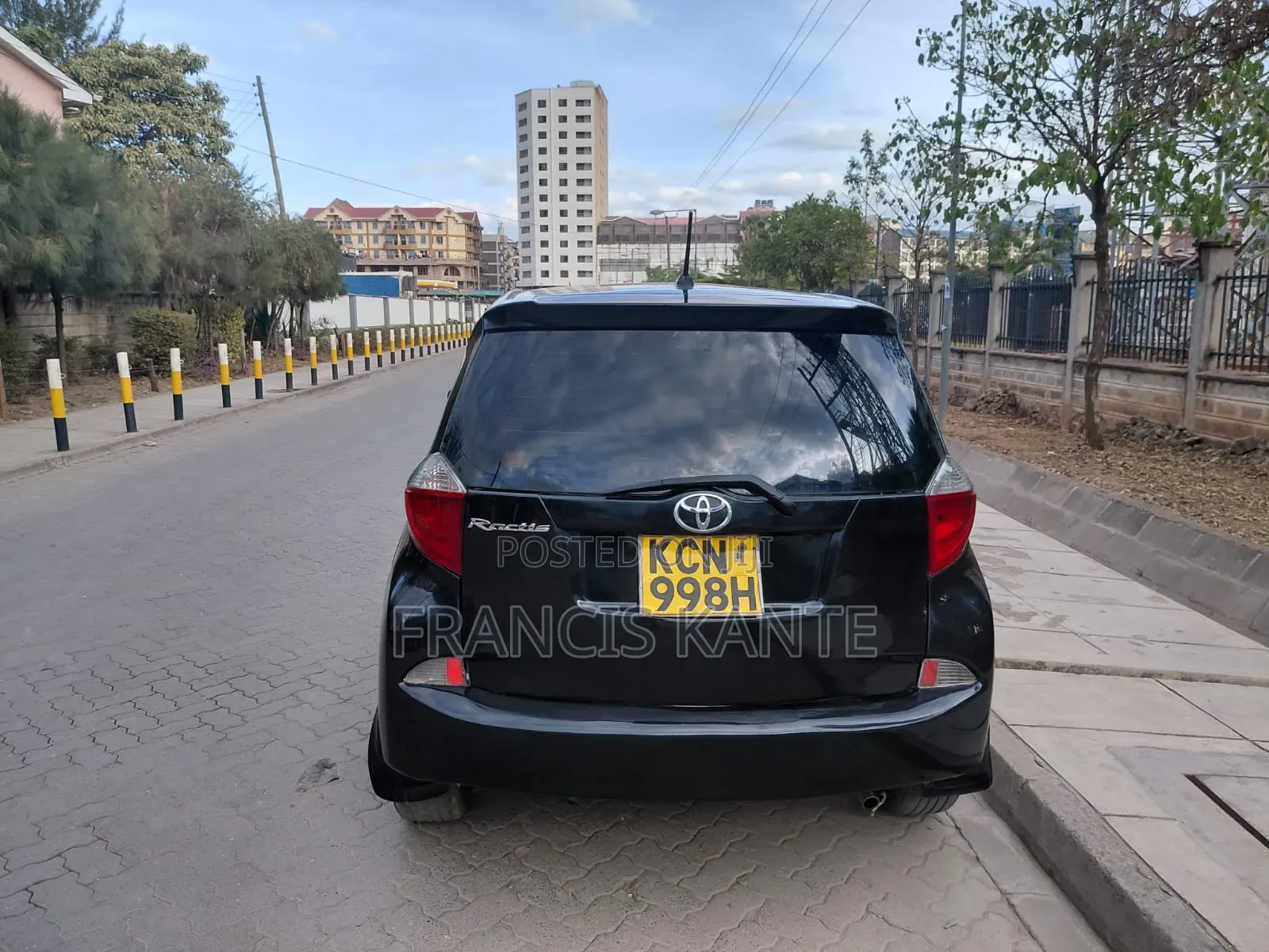 Toyota Ractis 2011 Black