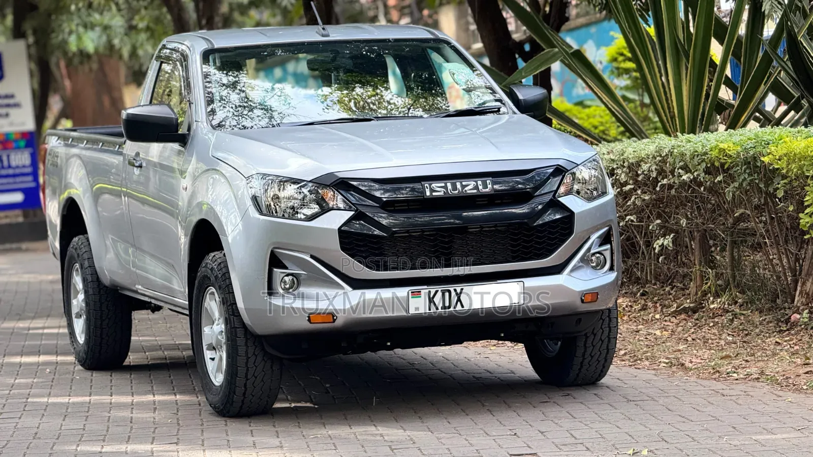 Isuzu D-MAX 2025 White