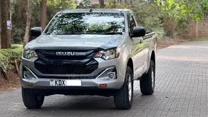 Isuzu D-MAX 2025 White