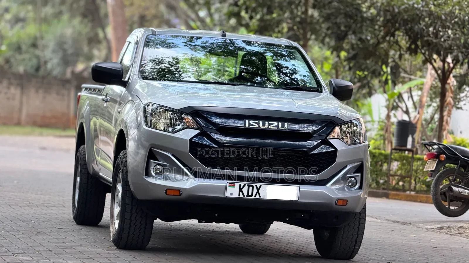 Isuzu D-MAX 2025 White