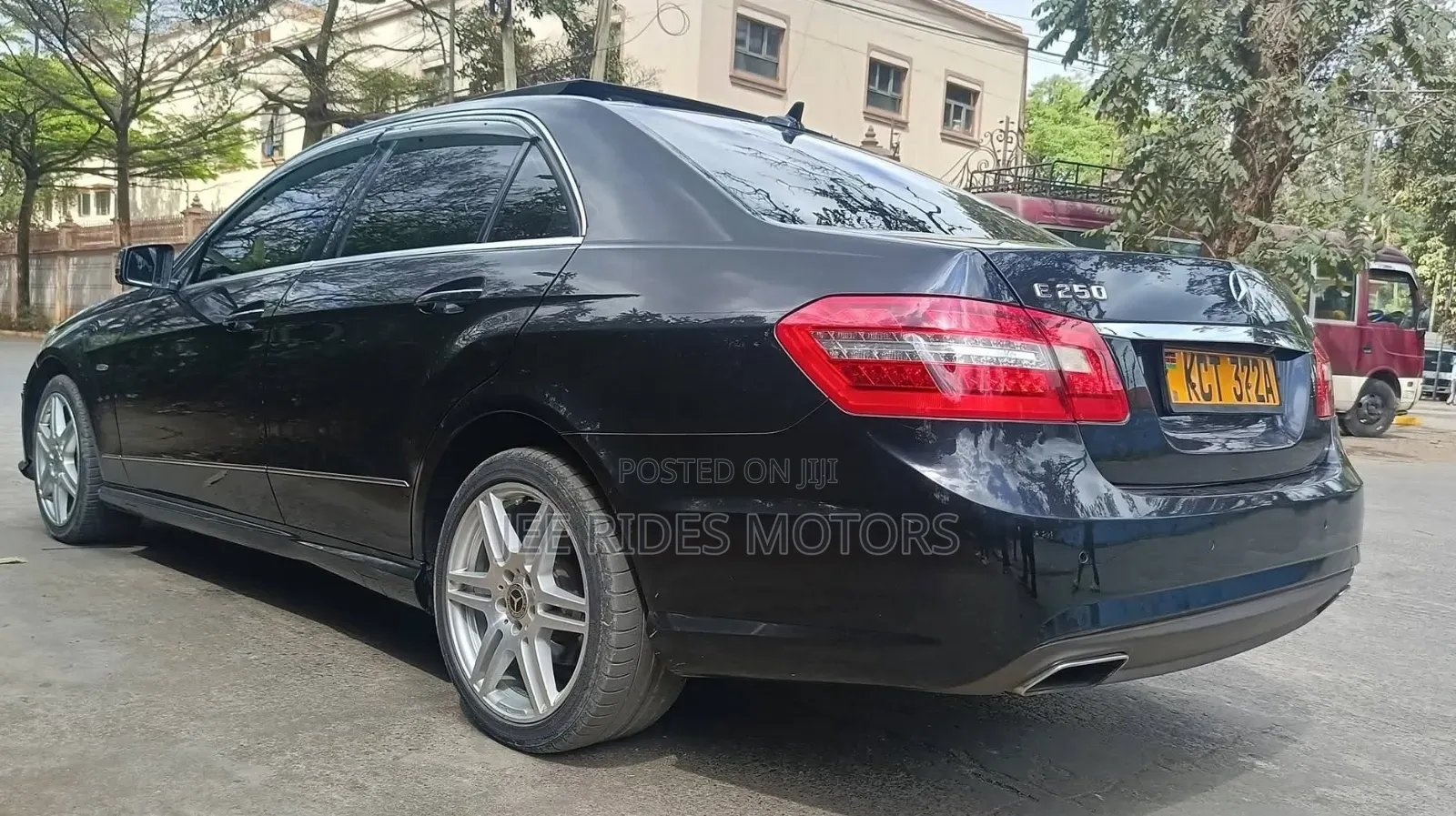 Mercedes-Benz E250 2011 Black