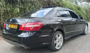 Mercedes-Benz E250 2011 Black