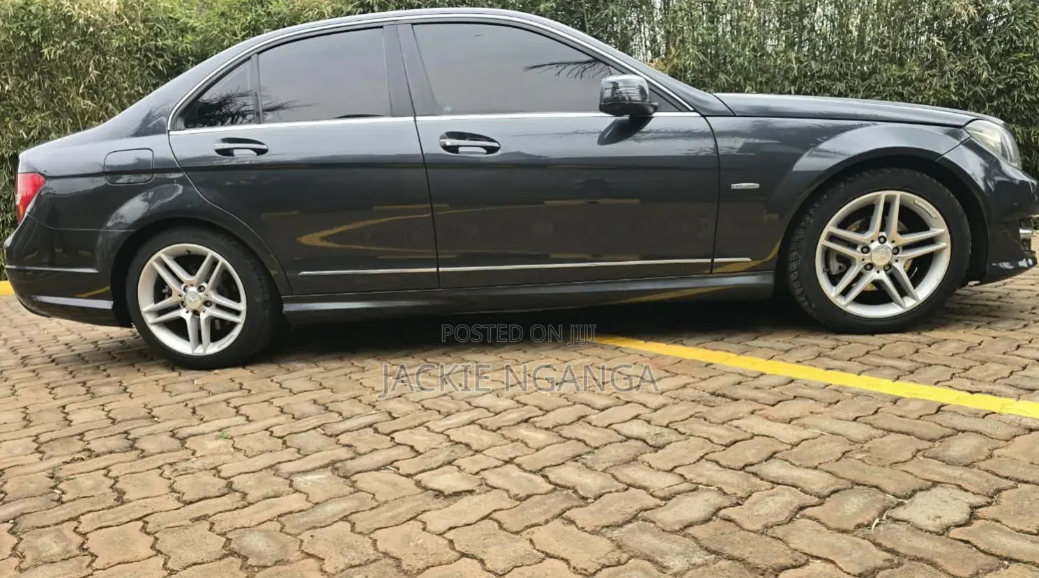 Mercedes-Benz C250 2013 Blue