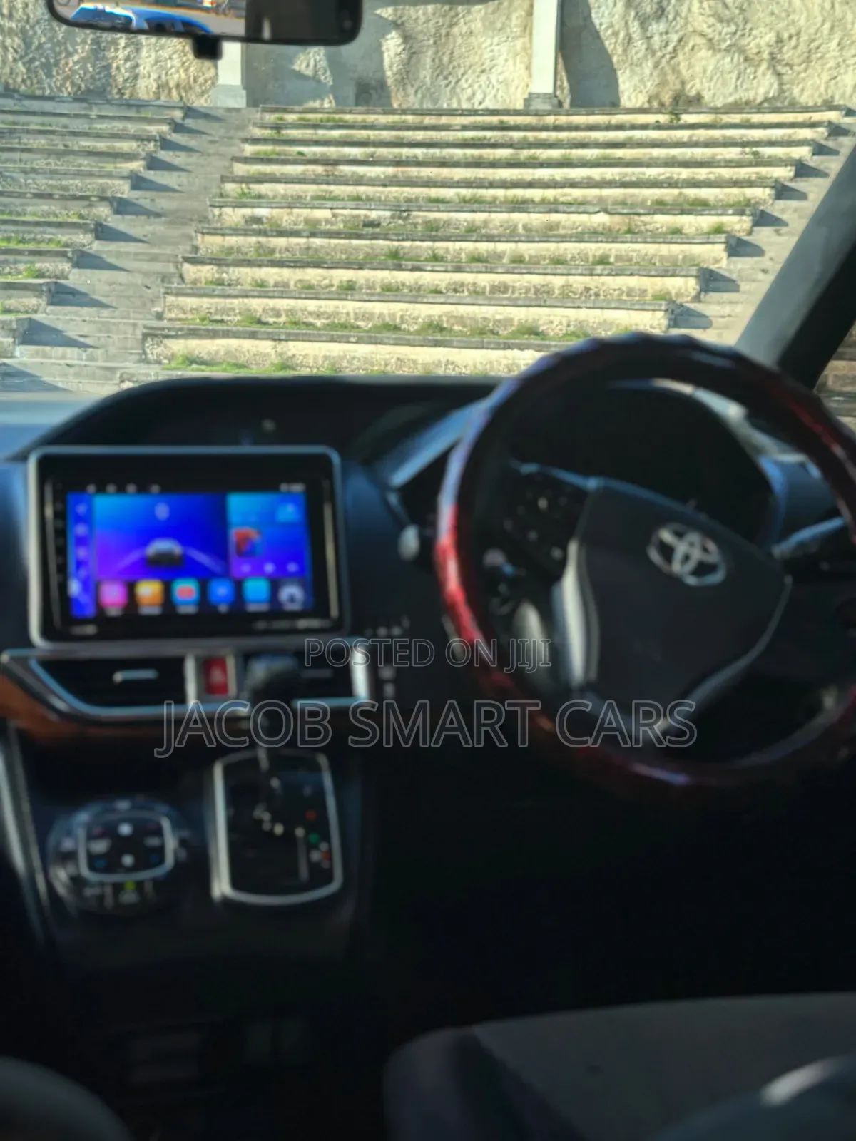 Toyota Noah 2014 Gray