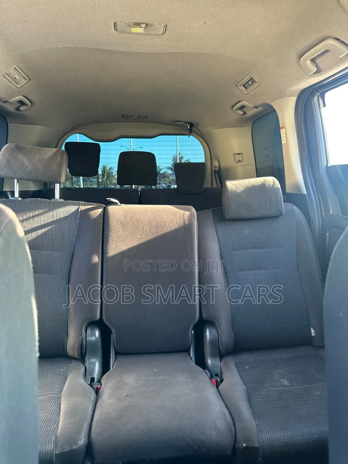 Toyota Noah 2014 Gray