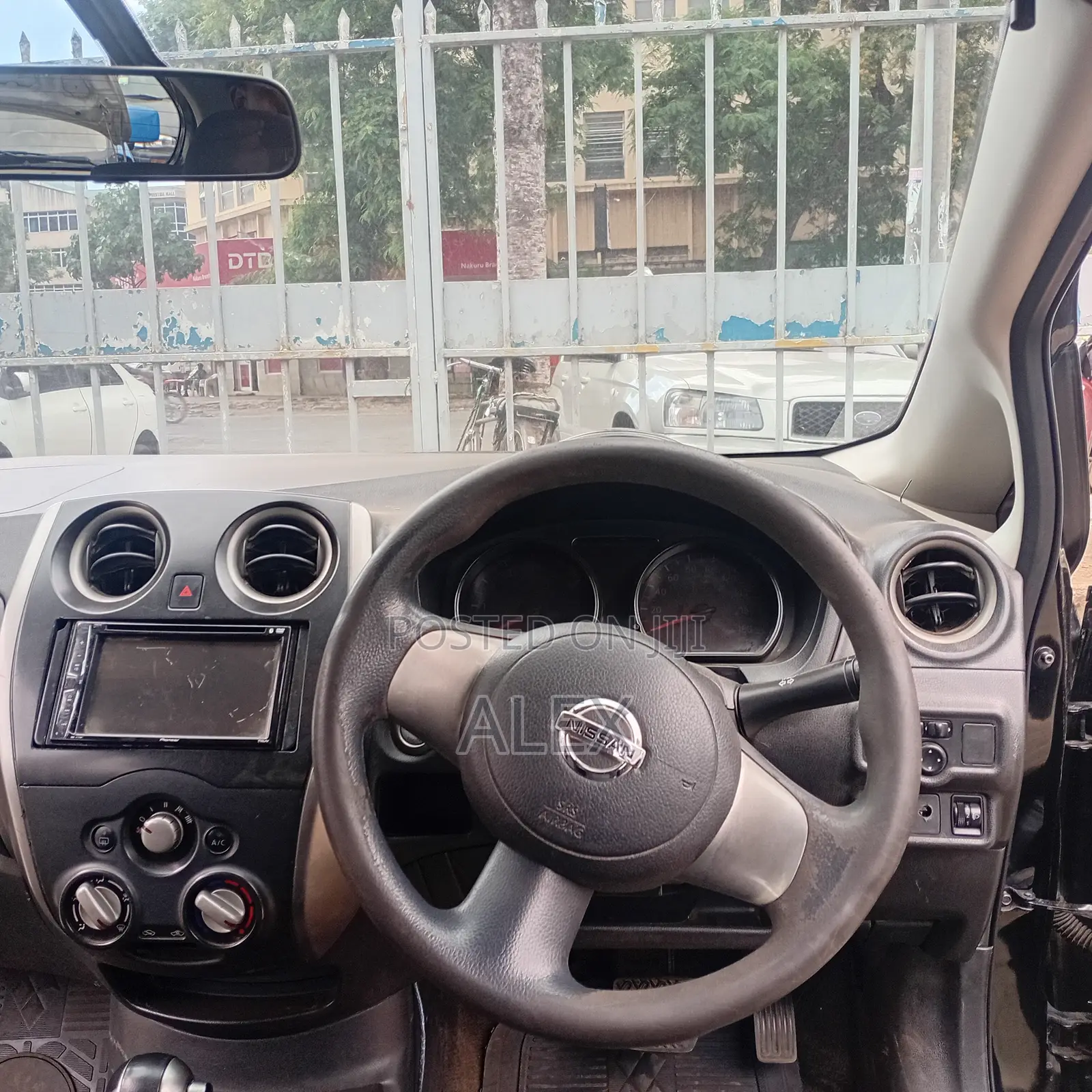 Nissan Note 1.2 Petrol 2012 Black
