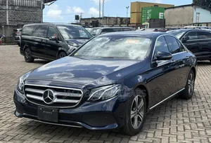 Mercedes-Benz E200 2019 Black