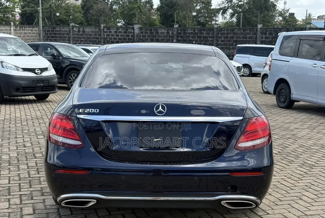 Mercedes-Benz E200 2019 Black