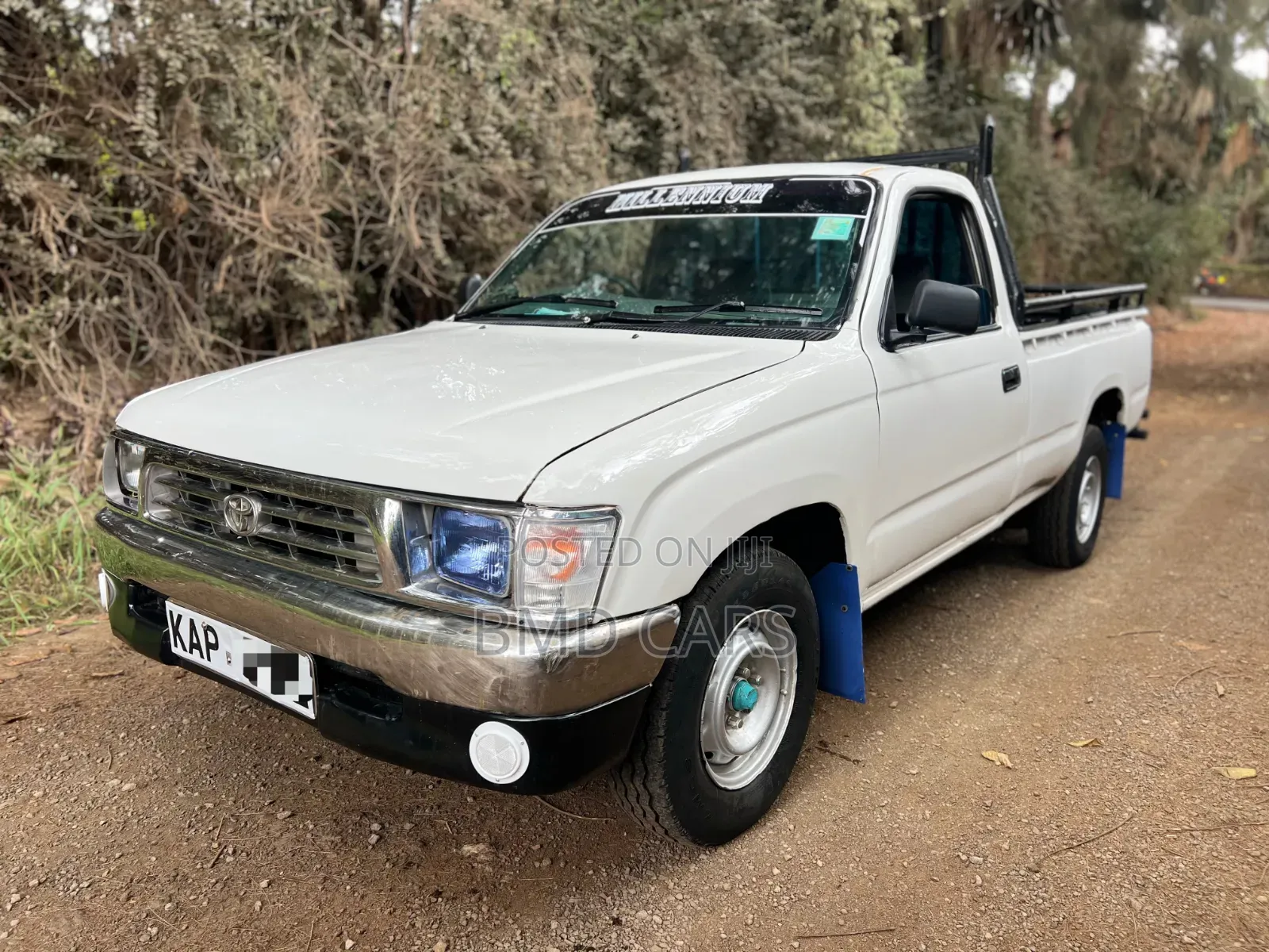 Toyota Hilux 2.5 2006 White