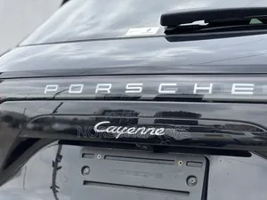 Porsche Cayenne 2020 Matt Black